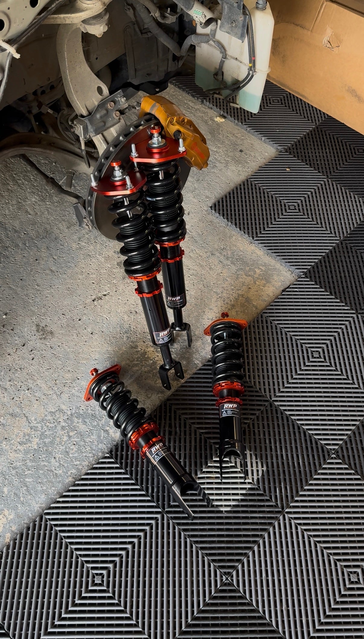 Combinés filetés RWP pour Nissan 350Z 02-09